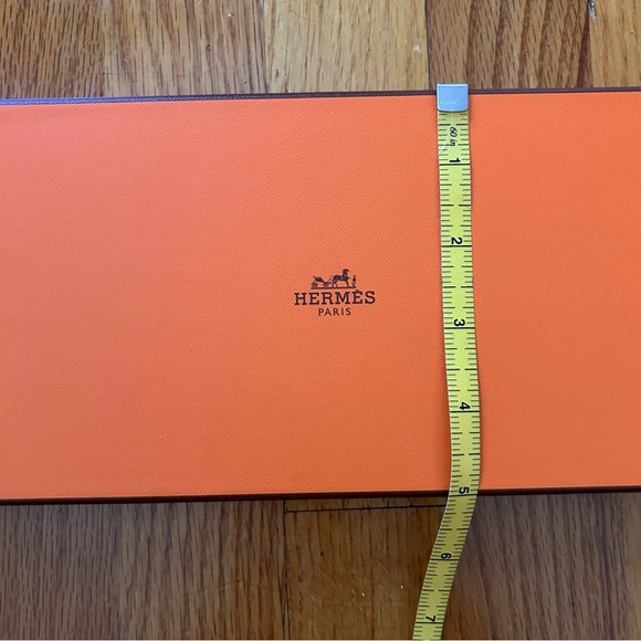 Hermes Gift Box with Bag - Picture 7 of 8